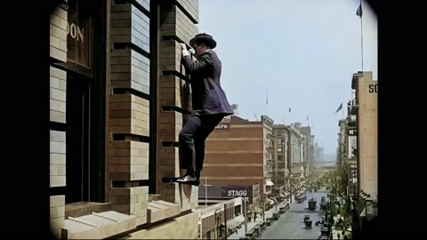 Harold Lloyd Safety Last 1923 scene colorized 4k