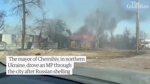 Ukrainian mayor drives mp through destroyed city of chernihiv