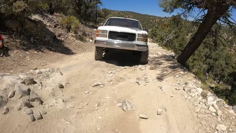 HEARTBREAK RIDGE/ PONTIAC SLEUCE FIRST RUN