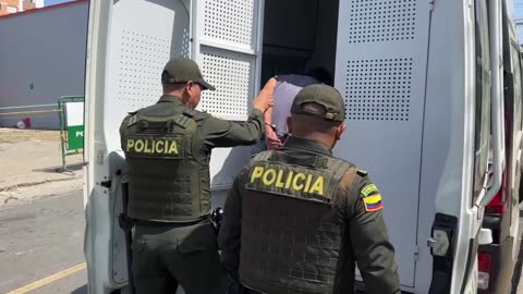 Video | Policías frustran robo a un ciudadano en el norte de Bucaramanga: recuperaron el dinero