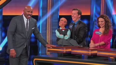 HILARIOUS Steve Harvey Makes A New Best Friend | VIRAL FEED