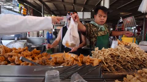 Bizarre Filipino Food in Pampanga!! Pets, Pigs and Pests-2