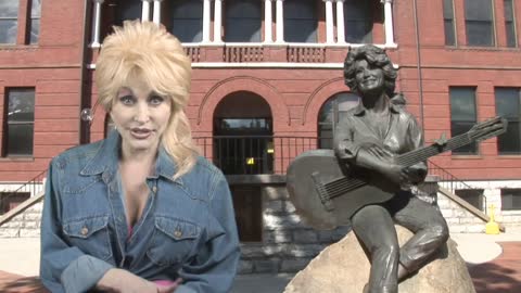 Dolly Parton Talks About Her Statue.