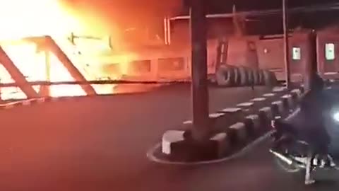 Shocking video shows train crashing into trailer truck in Semarang, Indonesia