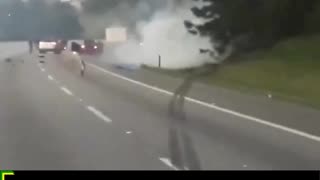 Vídeo mostra carro-forte sendo explodido na Rodovia dos Imigrantes