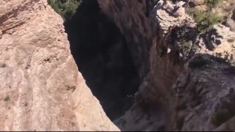 Man falls 100ft at Grand Canyon
