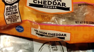 Eating Kroger Medium Cheddar Cheese, Dbn, MI, 8/15/23