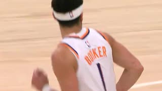 Devin Booker's Hesitation Leaves 'Em Stunned! Finishes Strong! (Suns vs. Spurs)