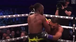 KSI KOs Fournier With Illegal Elbow Blow to Face that Referee Didn't See