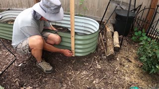 Vego Bin Raised Bed Custom Cedar Trellis