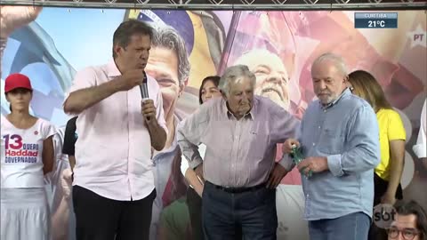 Lula se encontra com representantes no Egito | SBT Brasil (15/11/22)
