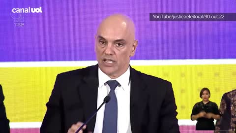 Alexandre de Moraes conversou com Lula e Bolsonaro após resultado das eleições