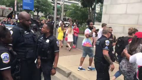 july 6 2019 dc 1.12 Tense moments as police rush a trump suporter away from attacking antifa