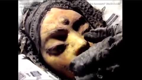 Apollo 20 Full Video of 1 Million year old lady Mona Lisa retrieved alive-Part 02?!?!?!