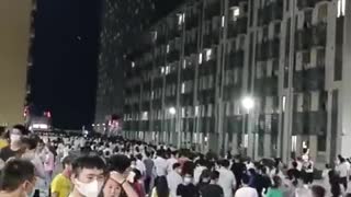 CHINA, Huizhou City - After work , tens of thousands of workers running for daily routine PCR test