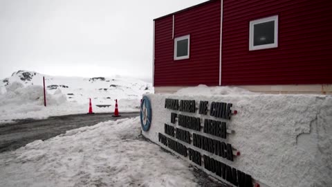 UN chief Guterres visits Antarctica ahead of COP28