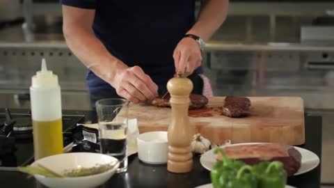 Gordon Ramsay_ how to cook the perfect steak