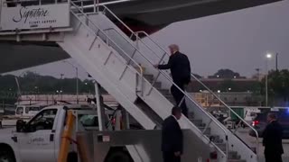 President Trump leaves Georgia on Trump Force One after being booked in the Fulton County jail.