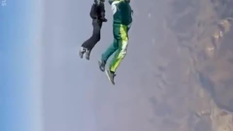 25000ft sy bgair perashoot k jump..