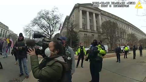 Armed Federal Provocateurs Were Disguised as Protesters on January 6th