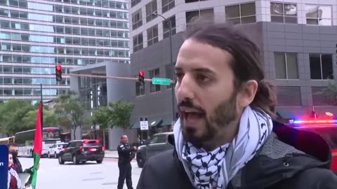 Israeli, Palestinian supporters rally in Chicago as Israel declares war after Hamas attack