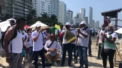 Limpieza en playas de Cartagena