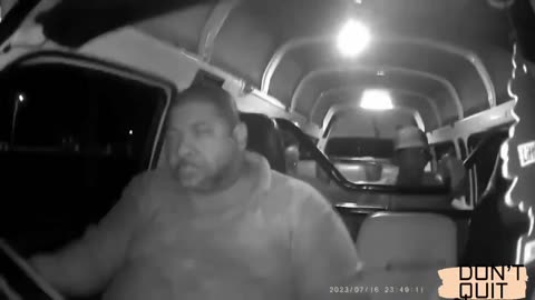 Taxi driver takes robbers for a joyride