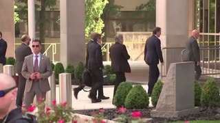 Best 'Buds': Hunter Biden Arrives at Court House With Bong-Ripping Buddy [Watch]