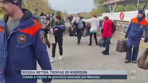 Ucrânia acusa Moscou de deixar armadilhas em Kherson | SBT Brasil (10/11/22)