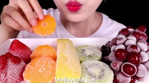 ASMR FROZEN FRUITS - STRAWBERRY GRAPE KIWI PINEAPPLE BLACKBERRY etc. EATING SOUNDS MUKBANG