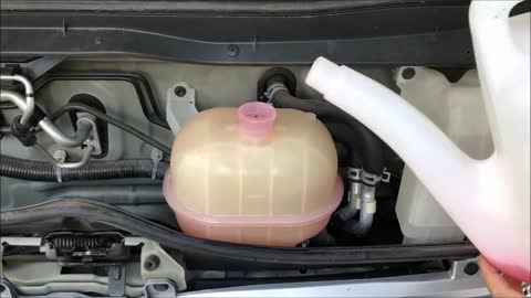 How to Top Up The Coolant Reservoir in a Toyota Hiace 6 0 LWB Van