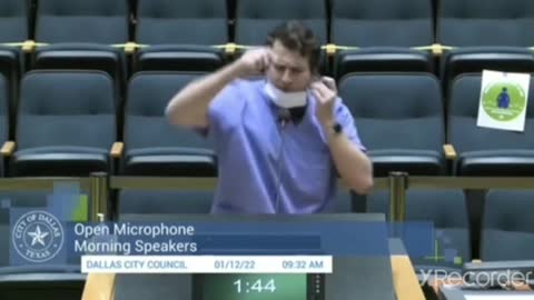 Alex Stein trolls Dallas city council on COVID-19 vaccines