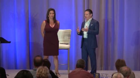 Lisa Sasevich interviews Andrei Mincov at Monetize Your Mission 2017