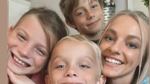 Mackenzie McKee to Ex-Husband While You're Motorboating Your New Girlfriend, I'm Raising Our Kids!