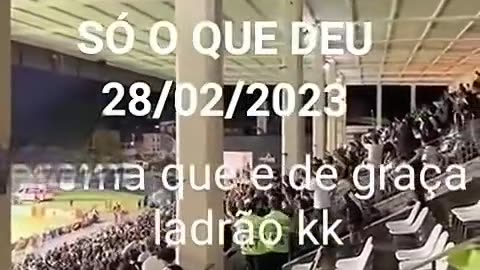 Lula no campo de futebol