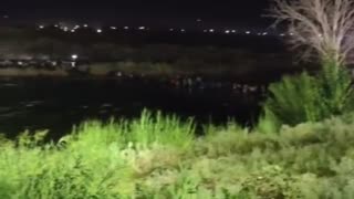 Breaking: 2200 people crossed in El Paso Texas last night to enter USA illegally