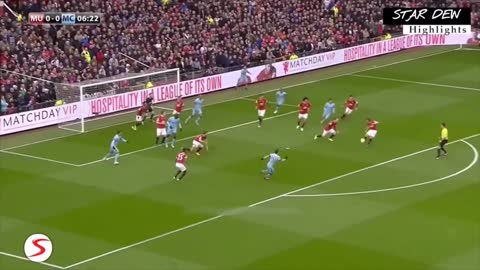 Highlights from Manchester United's 4-2 win over Manchester City in the 2014–15 Premier League
