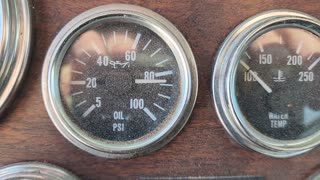 Peterbilt 379, Caterpillare 3406E oil pressure gauge