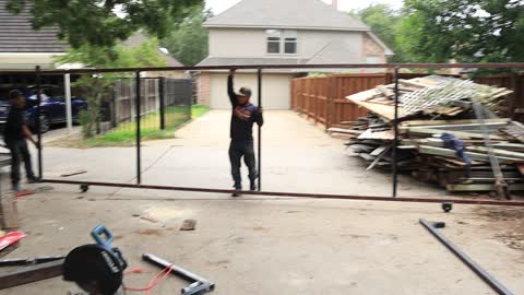 Installing a automatic sliding gate