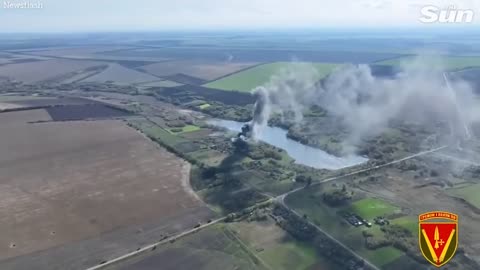 Ukrainian artillery lands strike on Russian position with huge explosion