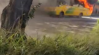 Incendio de una buseta en Bucaramanga