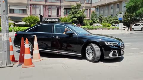 Experience Pure Luxury: Unveiling the 2023 Audi A8L - The Ultimate Ultra-Luxury Sedan!