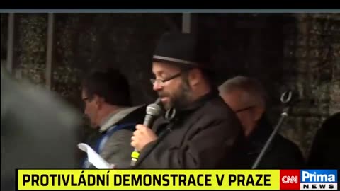 Projev aktivisty "Vidláka" na demonstraci odborářů během stávky 27. listopadu 2023
