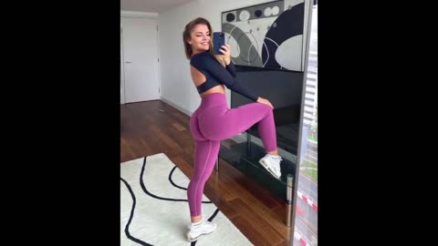 HOTTEST Girls In Yoga Pants - Sexy yoga pant