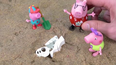 Peppa Pig at the Beach finds Dinosaur Fossils Toy Learning Video for Kids!