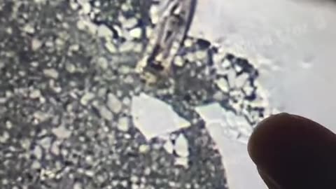 What is this hidden in antarctica.😱#googlemaps#googlearth#google