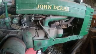 1952 John Deere G: resting in the barn far too long.