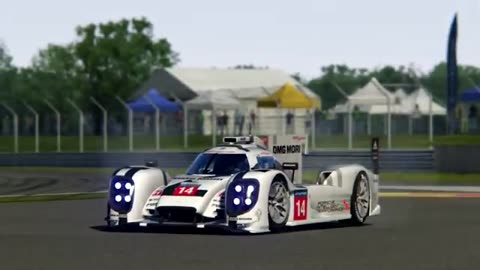 LMP1 Porsche 918 Hybrid 2014 at Silverstone