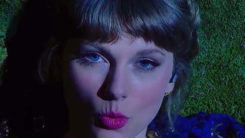 Mildewy, Grammy, stunning scene, cardigan Taylor Swift