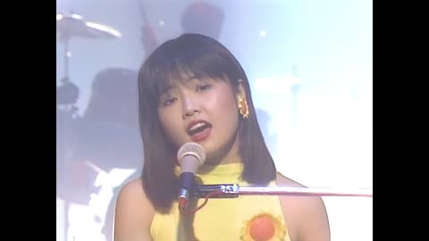 ROBOTECH: Mari Iijima (The voice of Lynn Minmay) - Do You Remember Love? - Music Video